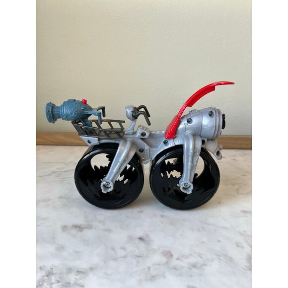 Imaginext Minions The Rise of Gru - Gru's Rocket Launcher Bike Figure Complete - Picture 4 of 9